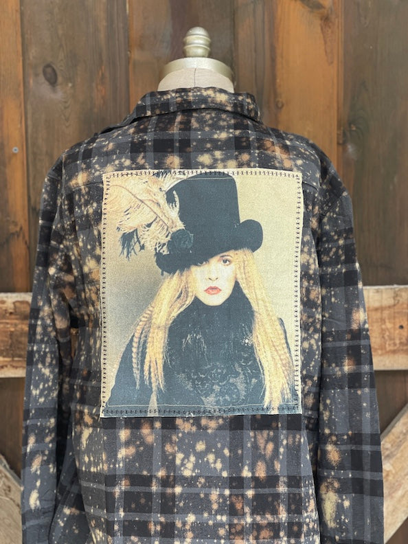Don’t be a Lady be a Legend Art Flannel- Distressed Black