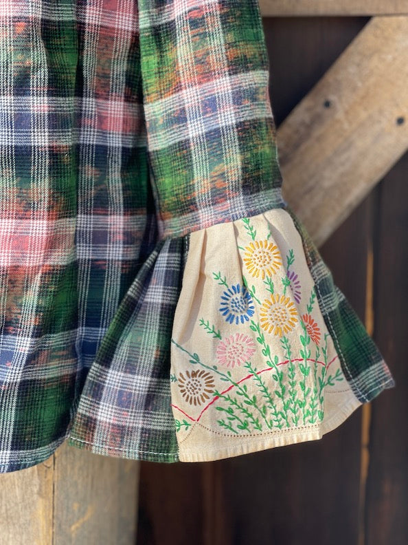 Flared Sleeve Flannel- SPRINGTIME IN PARIS Size Medium