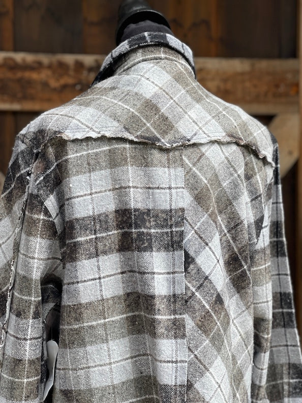 Angry Minnow Signature Flannel- NEUTRAL GREY