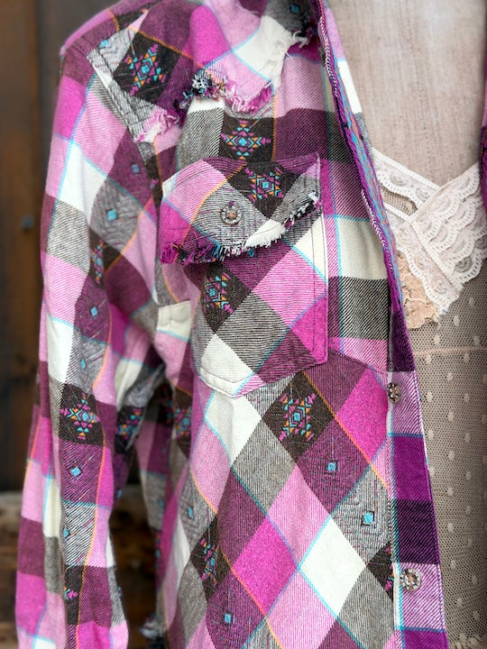 AMV Signature Flannel- NO BARN CAN HOLD MY SASS