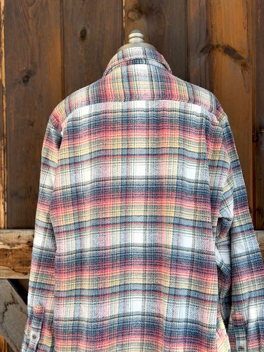 HEAVYWEIGHT Blank Flannel- MAGNOLIA