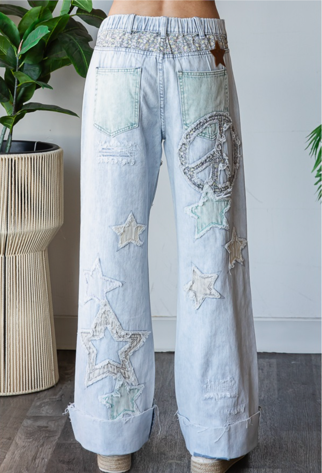 CONSTELLATION lightweight denim jeans