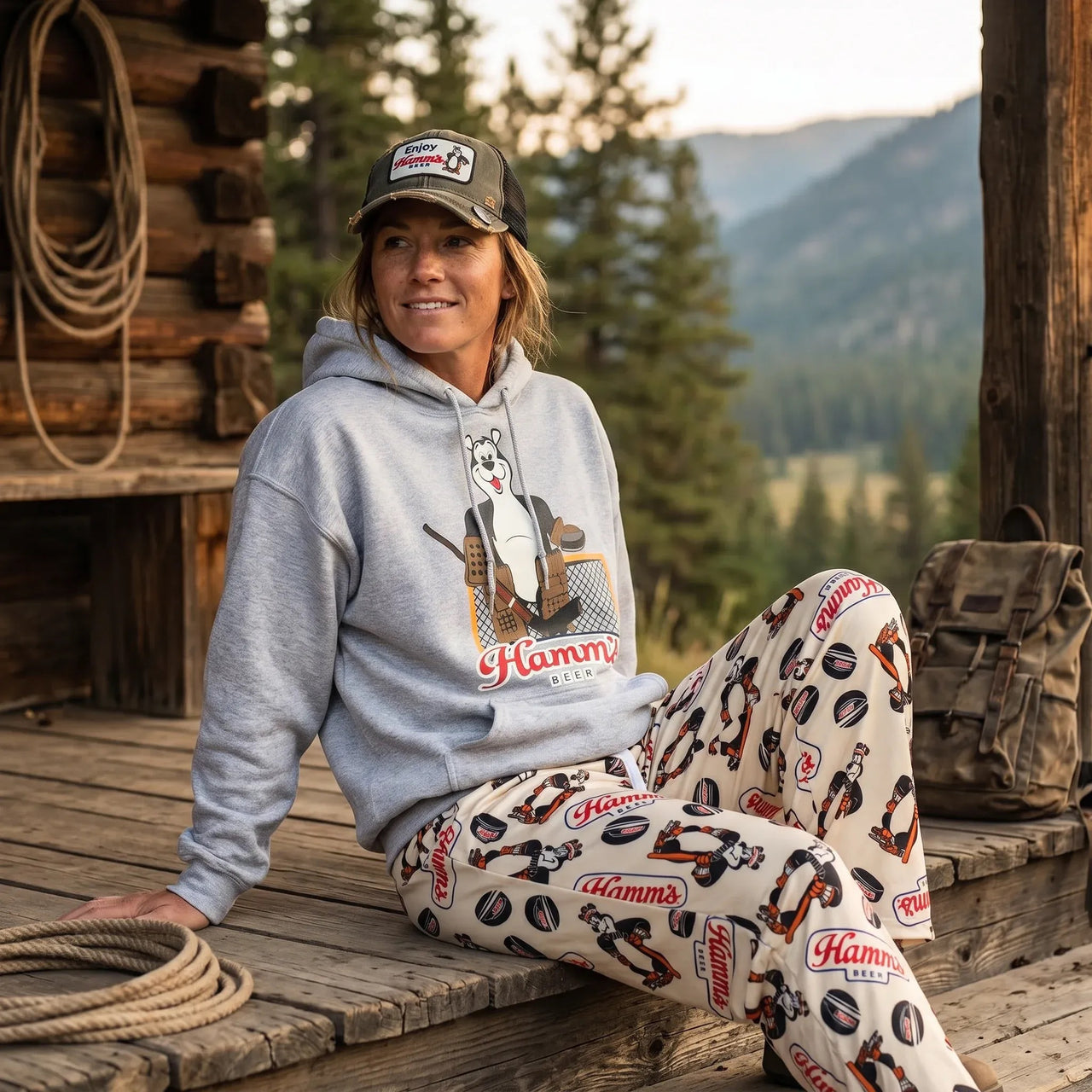 HAMM'S HOCKEY BEAR Pajama Loungers