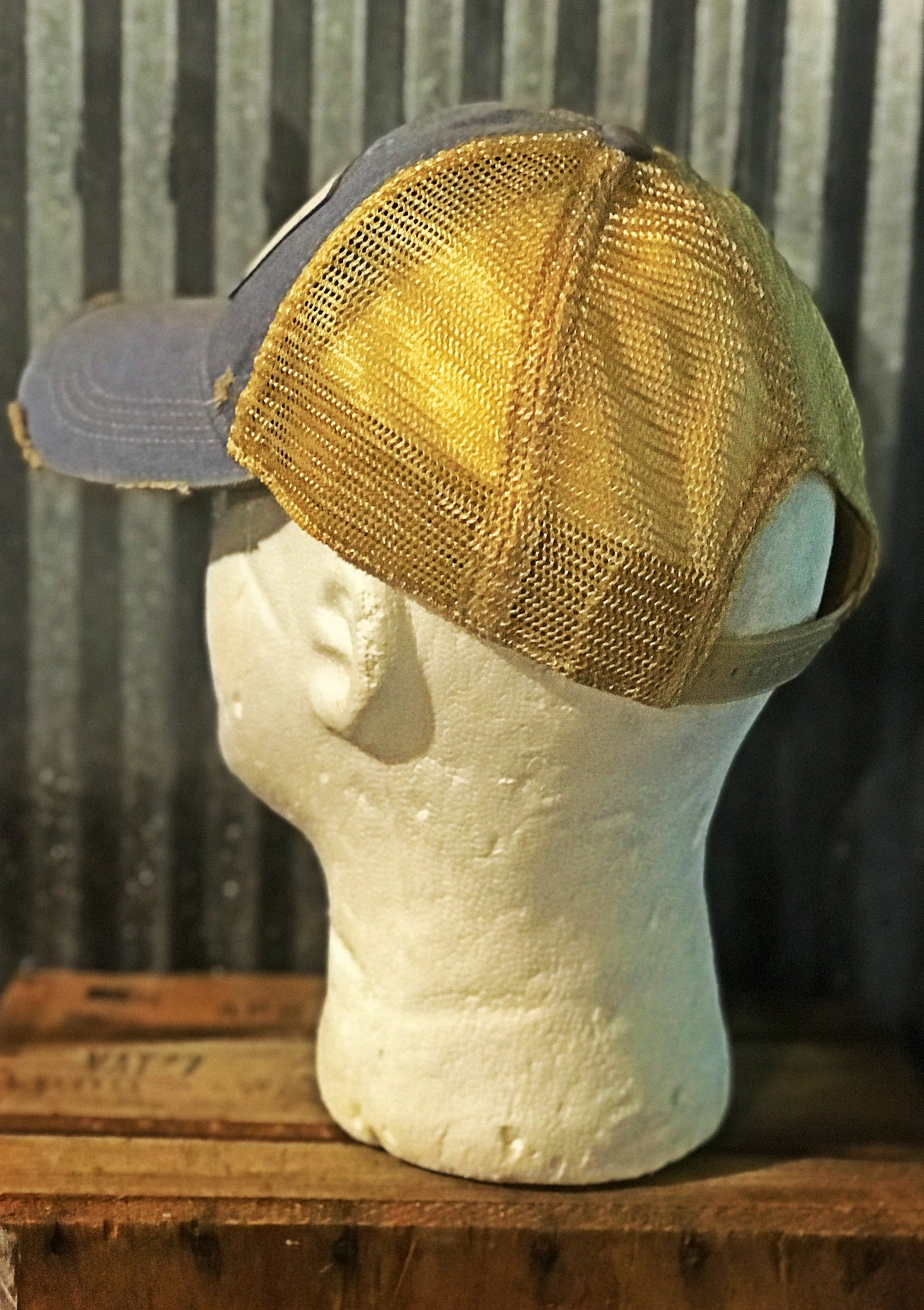 Classic All-Mesh Snapback Hat  Vintage Fishing, Hunting Hat - Old